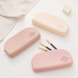 Silicone makeup brush holder