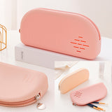 Silicone makeup brush holder